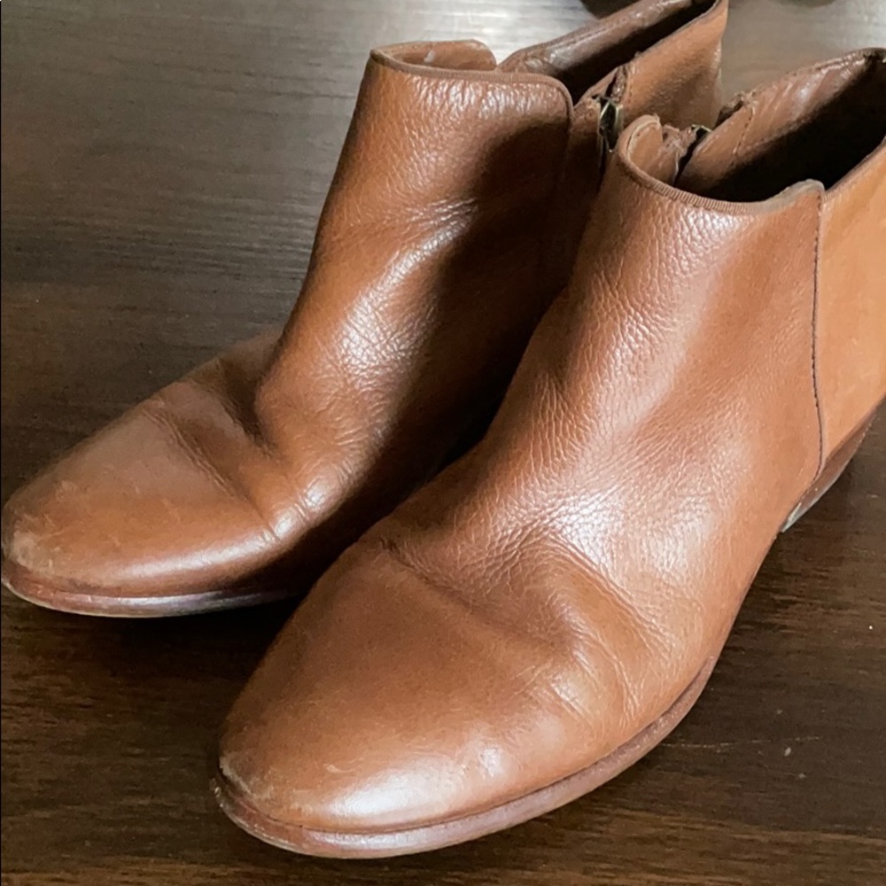 Size 9.5 Sam Edelman Booties
